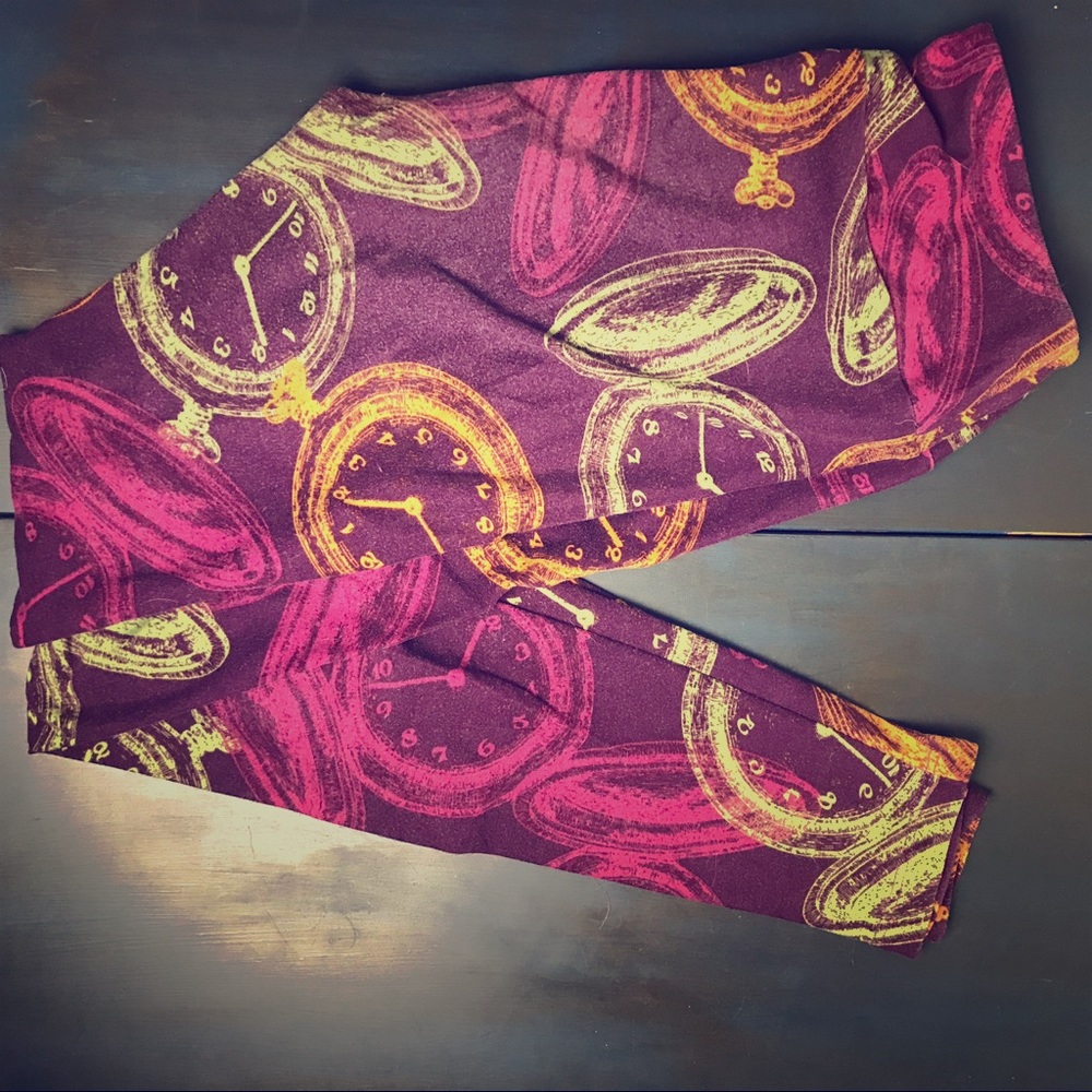 LulaRoe clock leggings OS